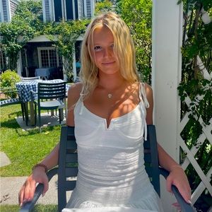 Meet your Posher, Ava